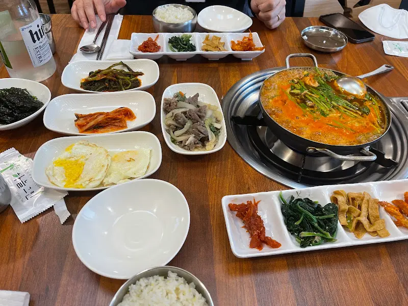 민물새우탕과 밑반찬