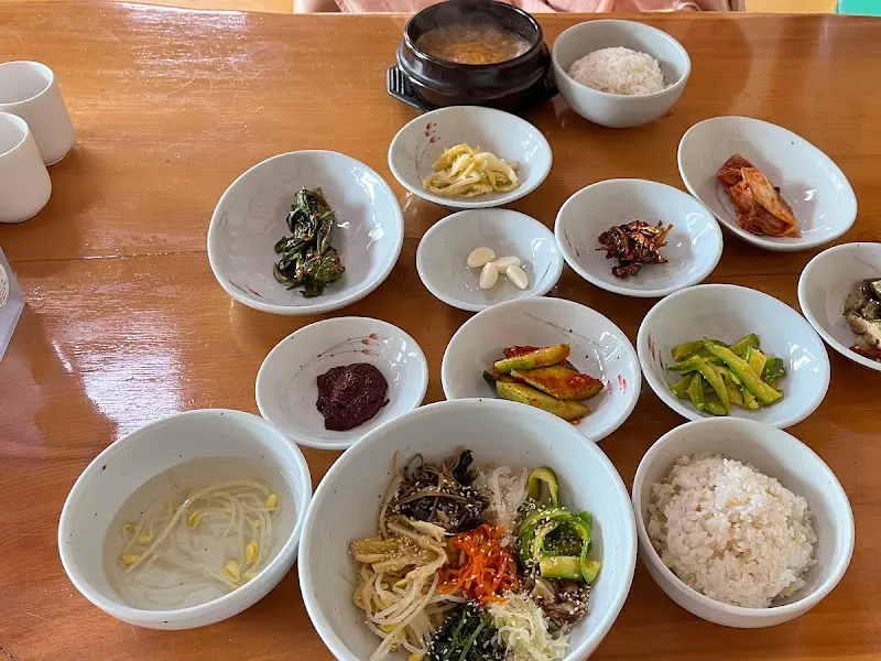 정갈하고 깔끔한 상차림