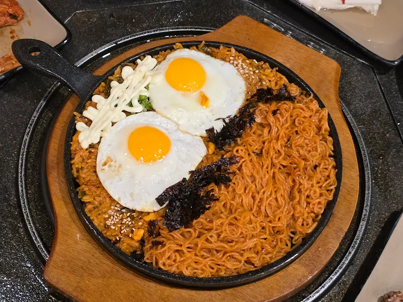 88숯불닭갈비 팔도비빔면 볶음밥