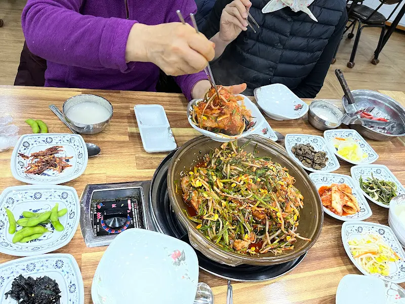 아구찜과 밑반찬