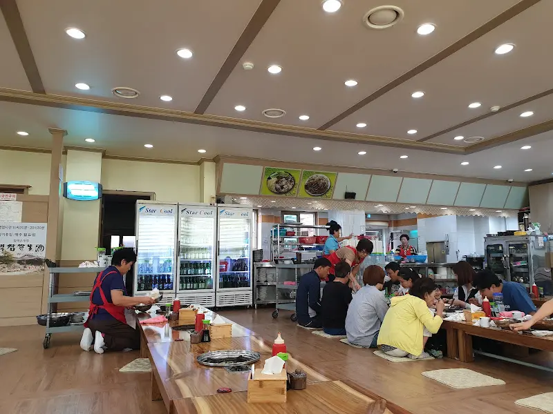 할매온정집 내부