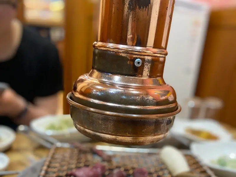 숯불 위에서 익어가는 약소