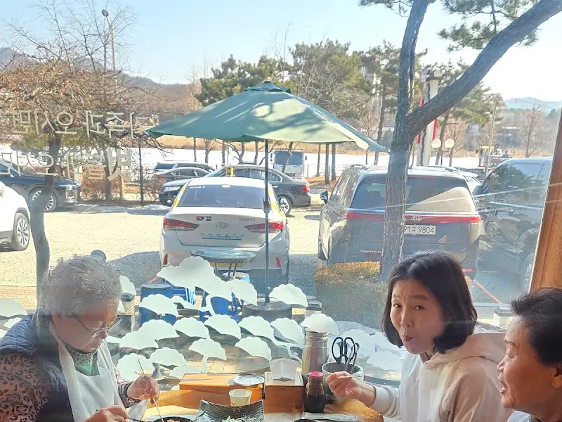 식당 내부 풍경