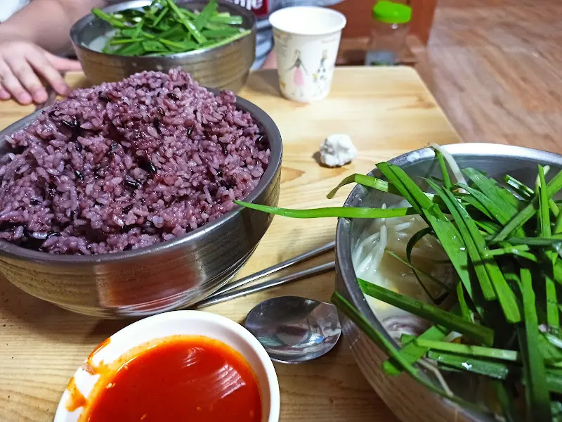 대인시장 국밥 골목 풍경