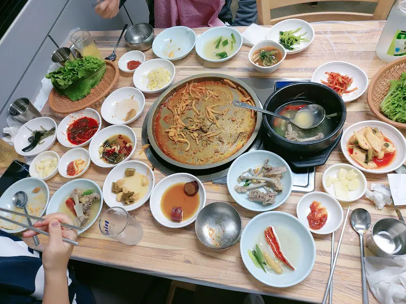 오리 불고기 한 상 차림