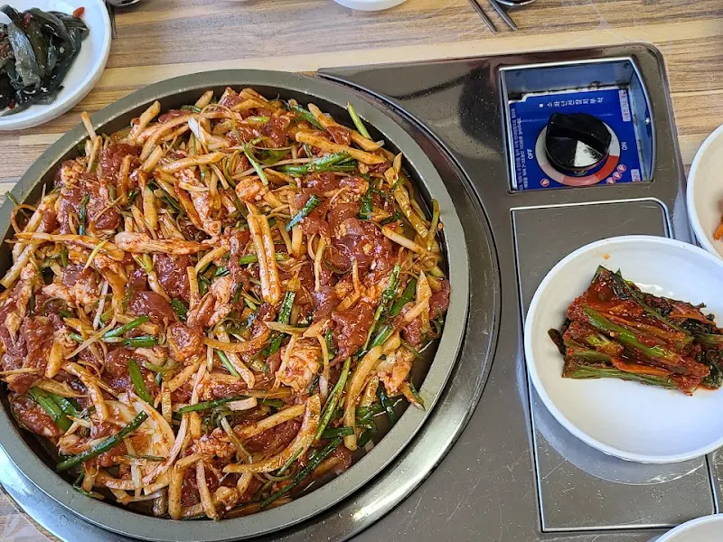 오리 불고기 전체샷