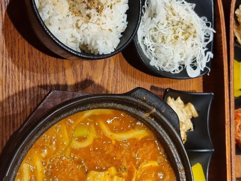 섬세한 카츠 뚝배기 카츠 근접샷