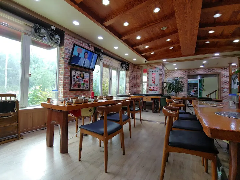 강경우도집 내부 전경