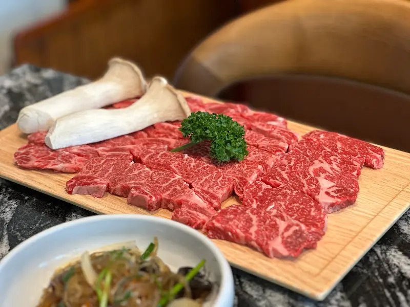 싱싱한 한우 모둠