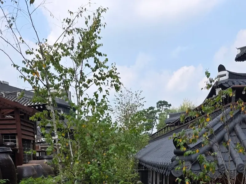 고즈넉한 한옥 풍경