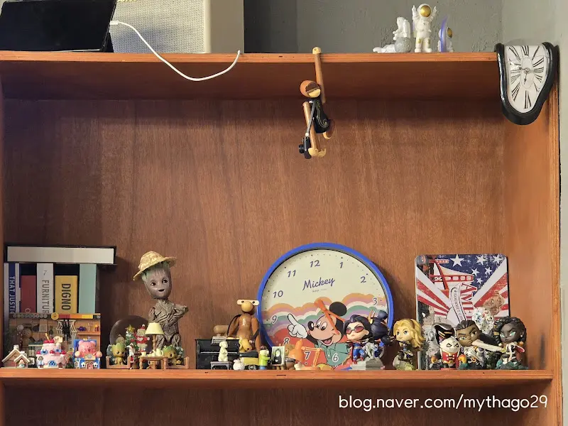 카페 내부 장식