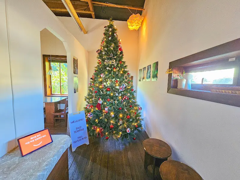 난산리다방 내부 인테리어