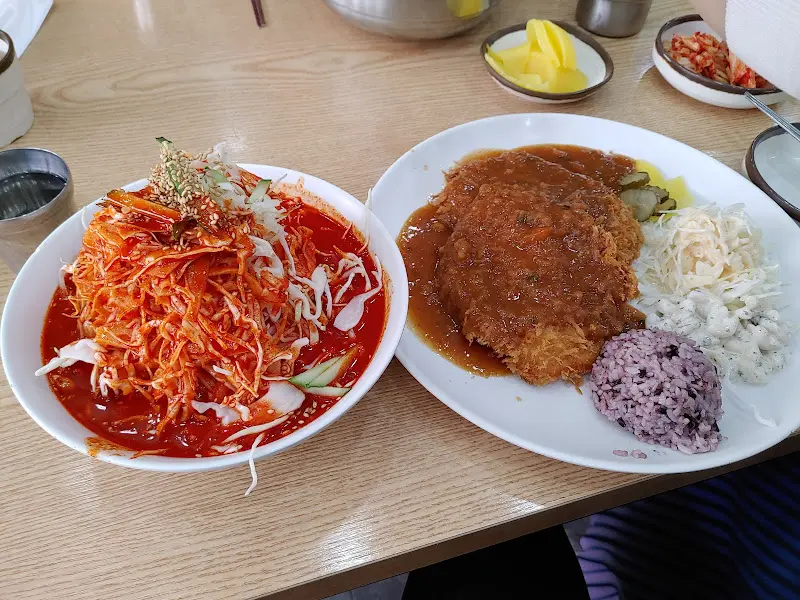 돈까스 & 비빔국수