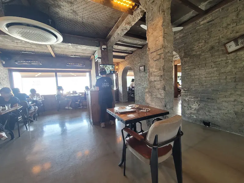 코지하우스 내부 전경