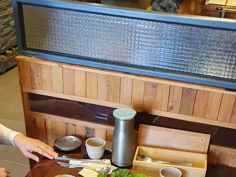 가게 내부 인테리어