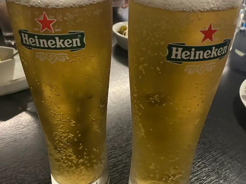 시원한 하이네켄 생맥주