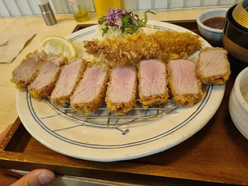 오스루 돈카츠 단면