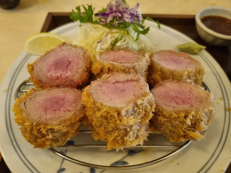 오스루 안심카츠 확대샷