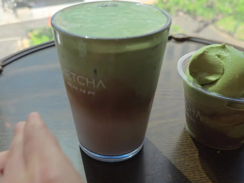 말차 밀크티