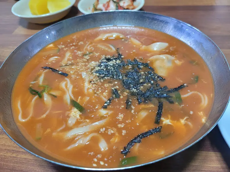 장칼국수 전체샷