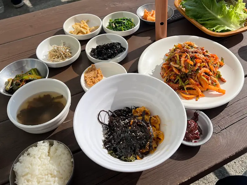 멸치쌈밥 한 상 차림