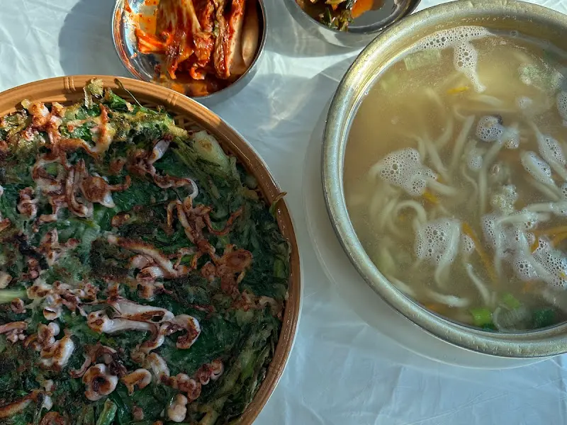 오징어 파전과 칼국수
