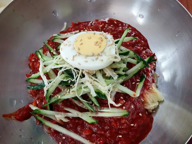 매콤한 비빔밀면