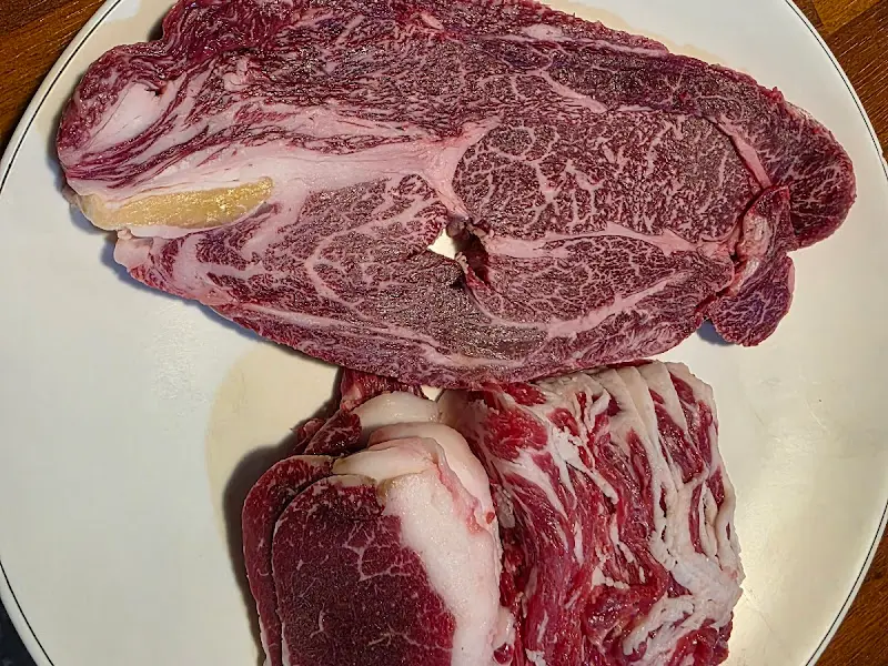 차돌박이와 등심