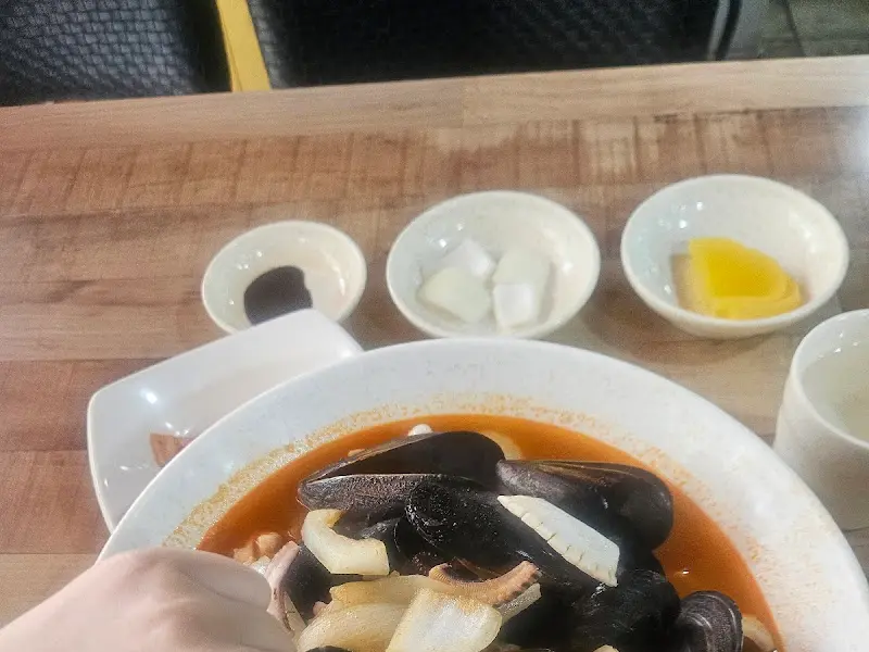 깔끔한 테이블 세팅