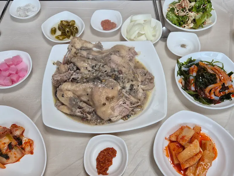 오리백숙 한 상 차림