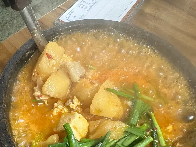 돌솥 김치 청국장