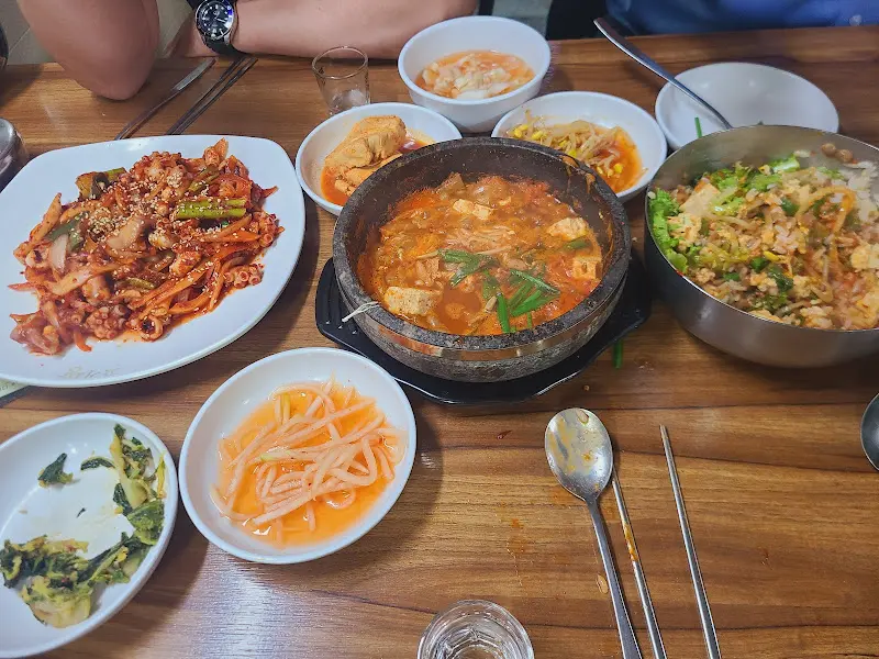 다채로운 메뉴 구성