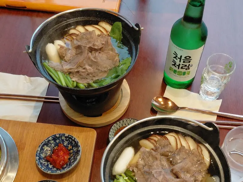 아롱사태수육전골과 술 한 잔