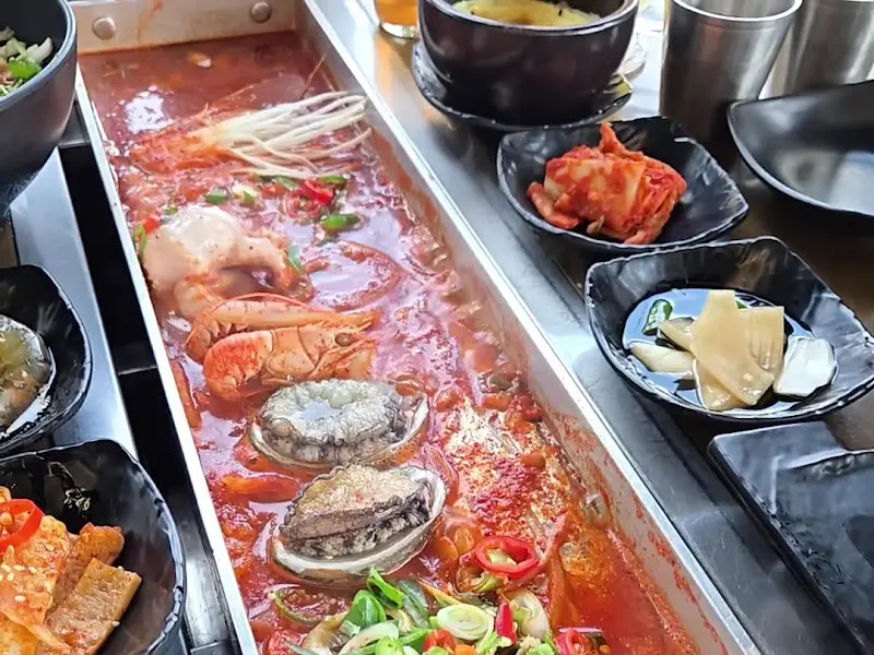 갈치조림의 다양한 해산물