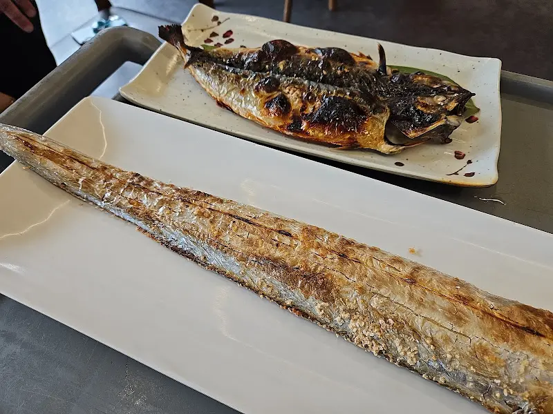 갈치구이와 또 다른 생선 구이