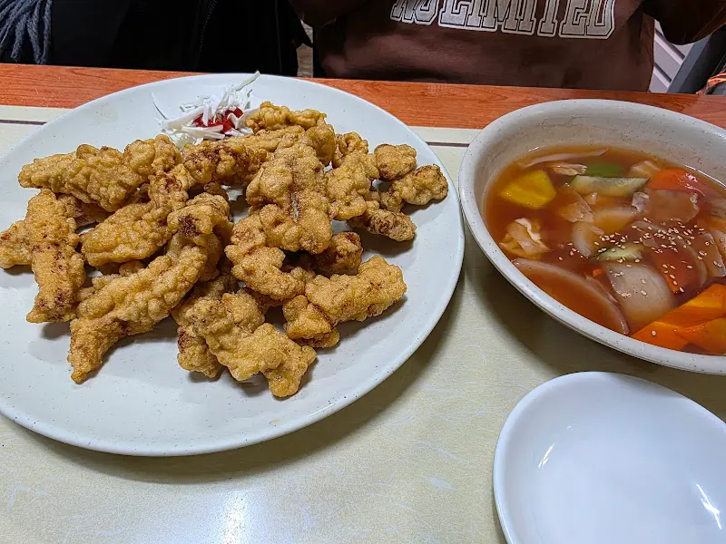 대성각 탕수육과 소스