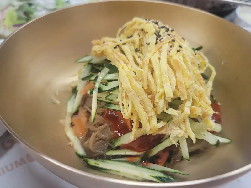 경성관 육회 비빔면