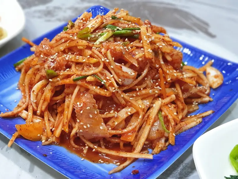 간재미무침 한상차림