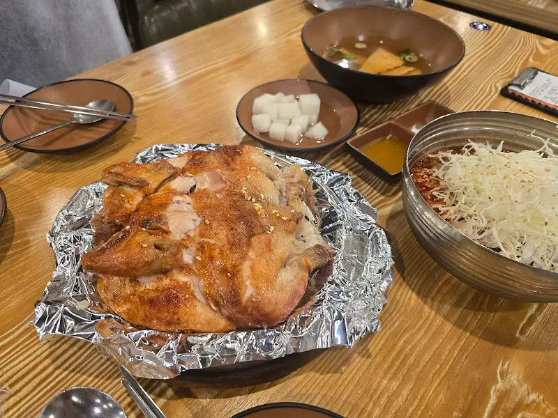 장작구이 통닭 한상차림