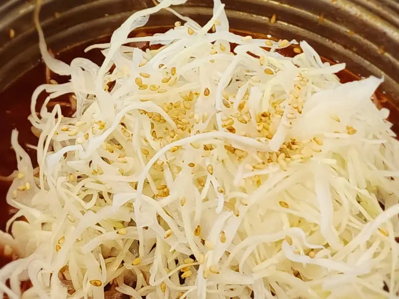 매콤달콤한 막국수