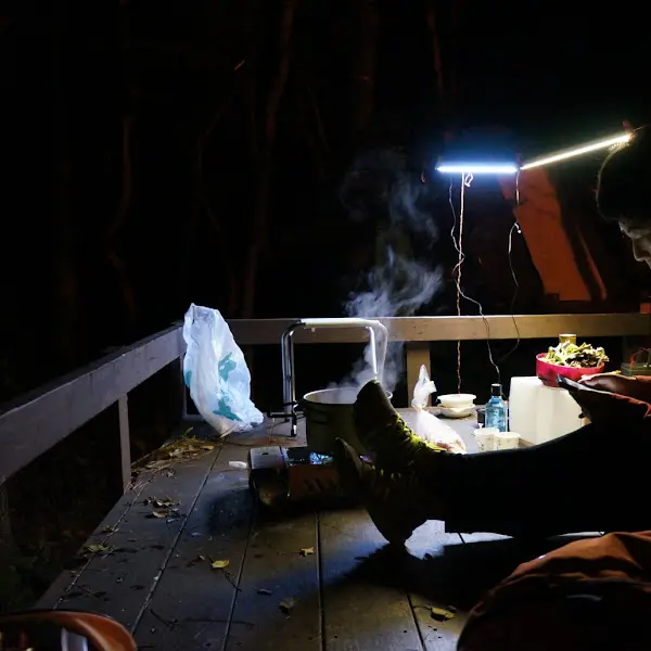 밤에 국수를 먹는 상상