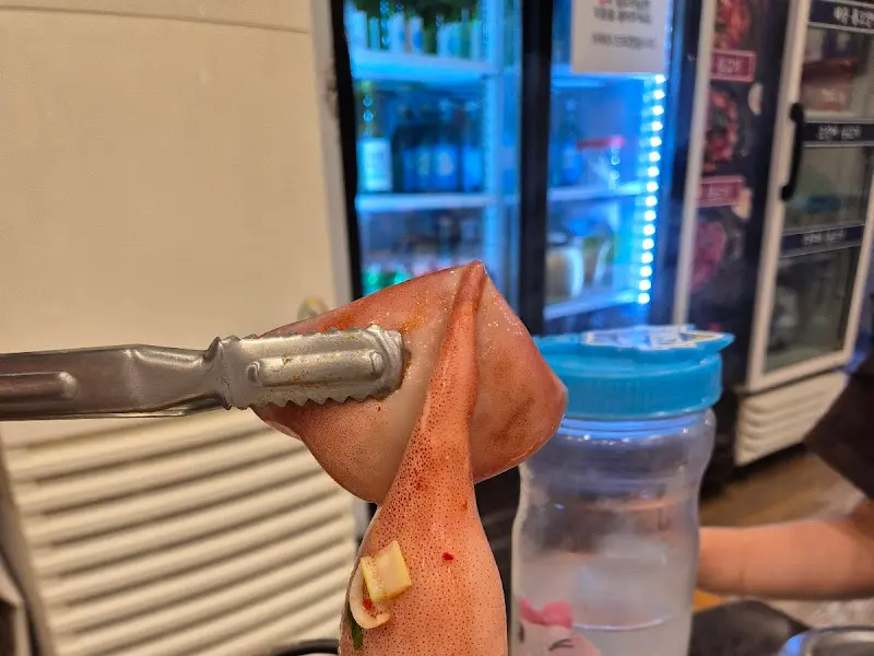 푸짐한 오징어 찌개