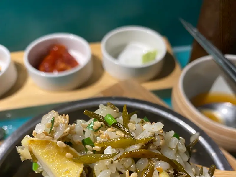 전복솥밥 비빈 모습