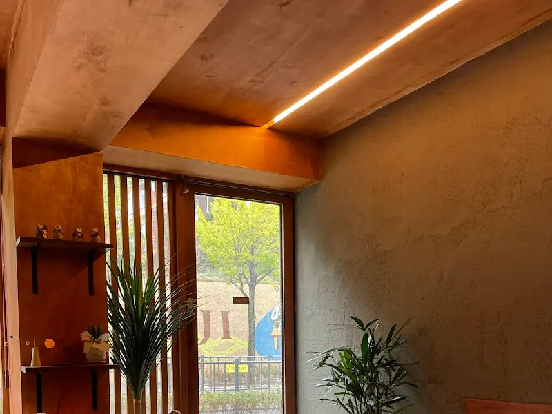 카페 내부 창문