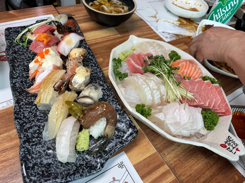 모듬 초밥과 사시미