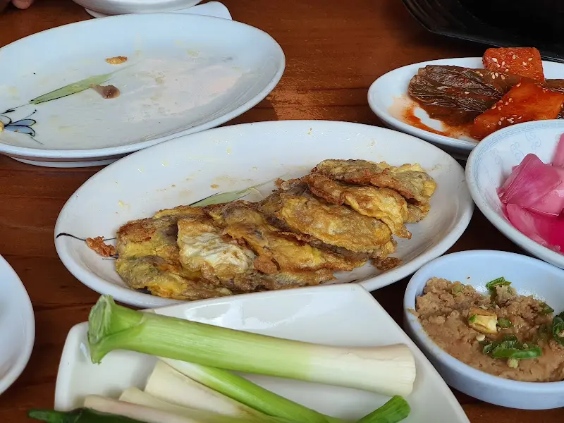 흑염소 육전과 밑반찬