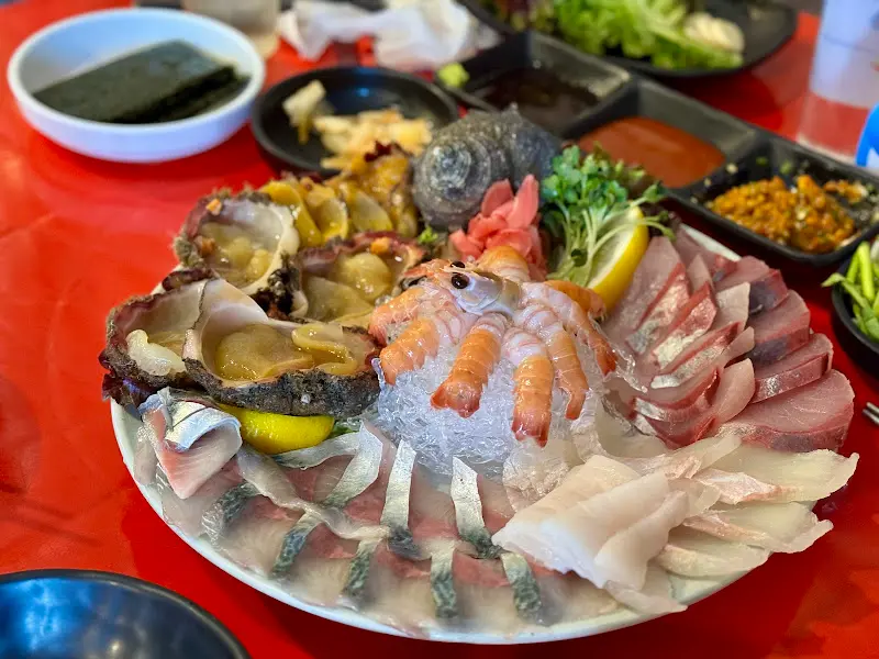 모듬회 한상차림