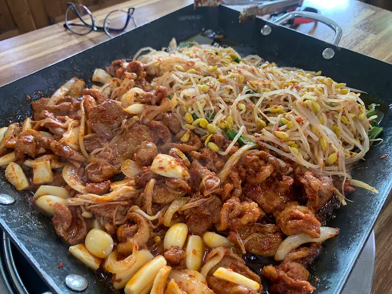 오리 주물럭과 콩나물