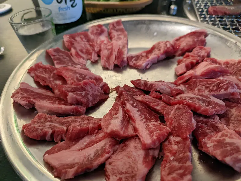 맛있게 구워진 소고기