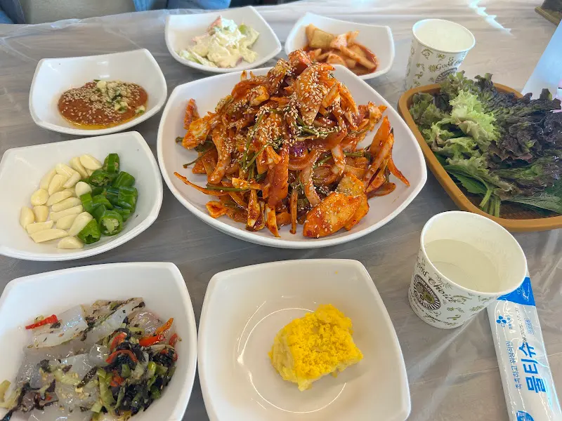 다채로운 곁들임 찬